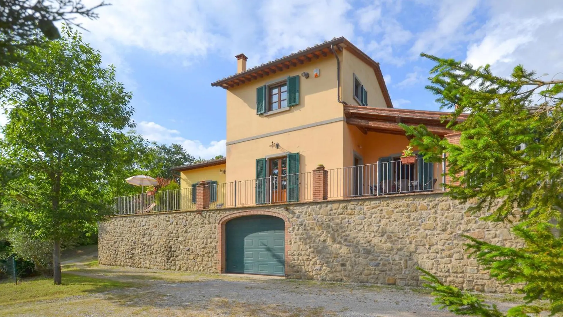 Beautiful Home In Castiglion Fiorentino With Wifi